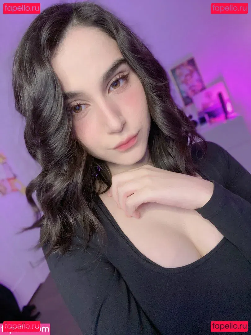 Midna Onlyfans Photo Gallery 