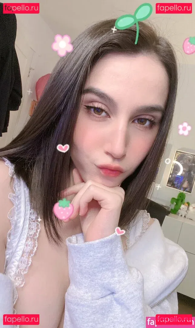 Midna Onlyfans Photo Gallery 