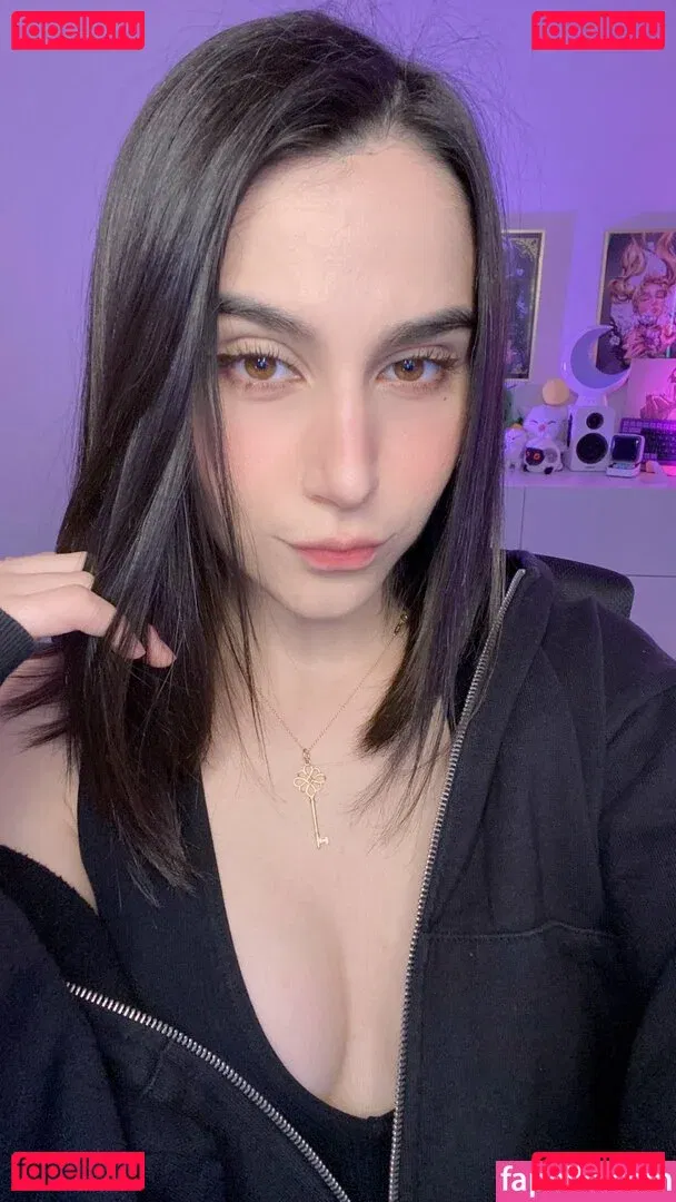 Midna Onlyfans Photo Gallery 