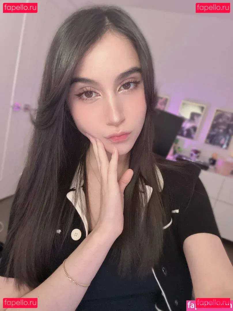 Midna Onlyfans Photo Gallery 