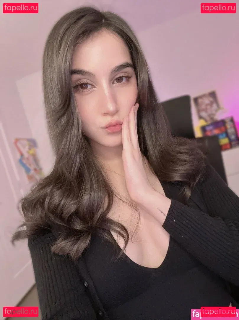 Midna Onlyfans Photo Gallery 