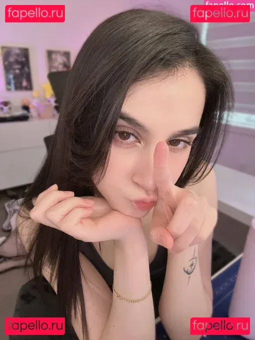 Midna Onlyfans Photo Gallery 