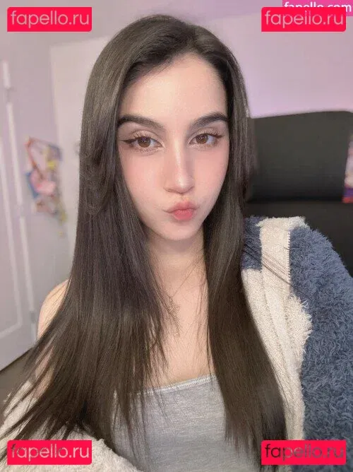 Midna Onlyfans Photo Gallery 