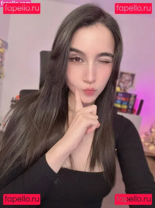 Midna Onlyfans Photo Gallery 