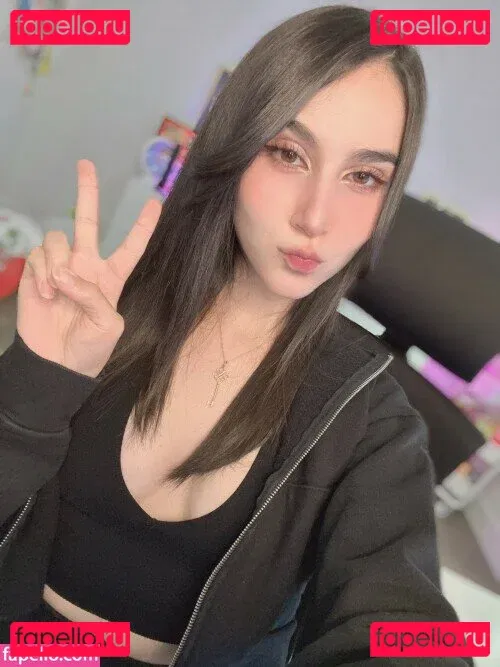 Midna Onlyfans Photo Gallery 