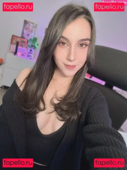 Midna Onlyfans Photo Gallery 