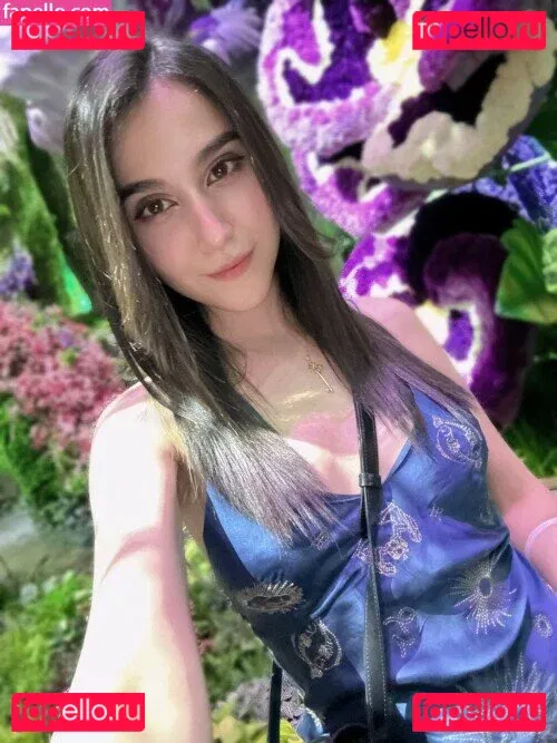 Midna Onlyfans Photo Gallery 