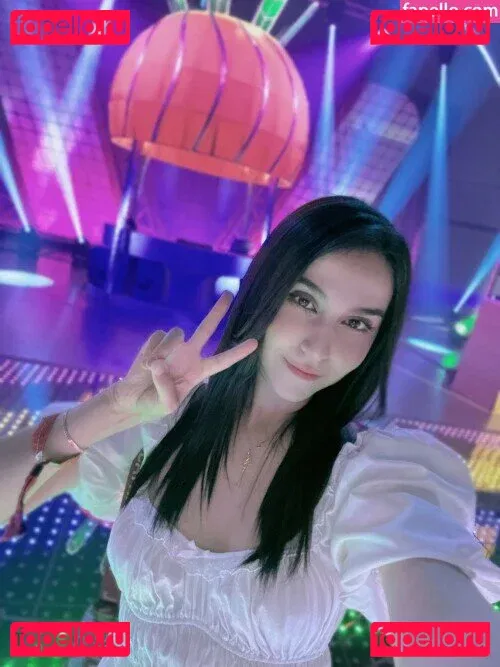 Midna Onlyfans Photo Gallery 