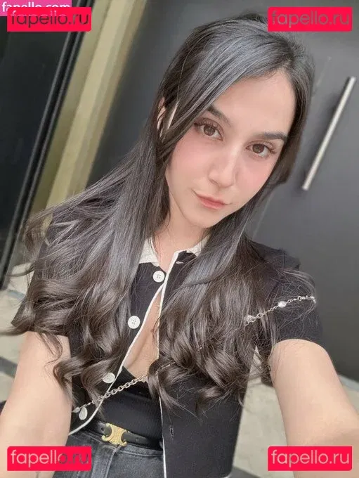 Midna Onlyfans Photo Gallery 