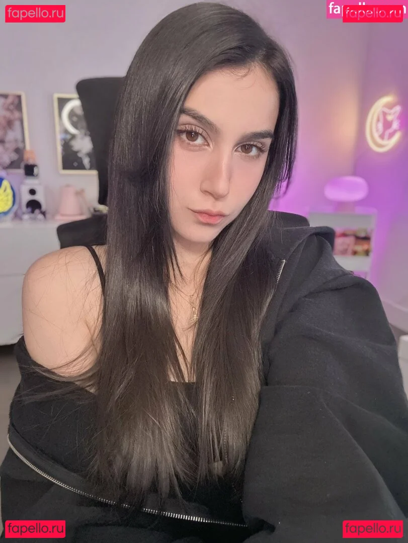 Midna Onlyfans Photo Gallery 