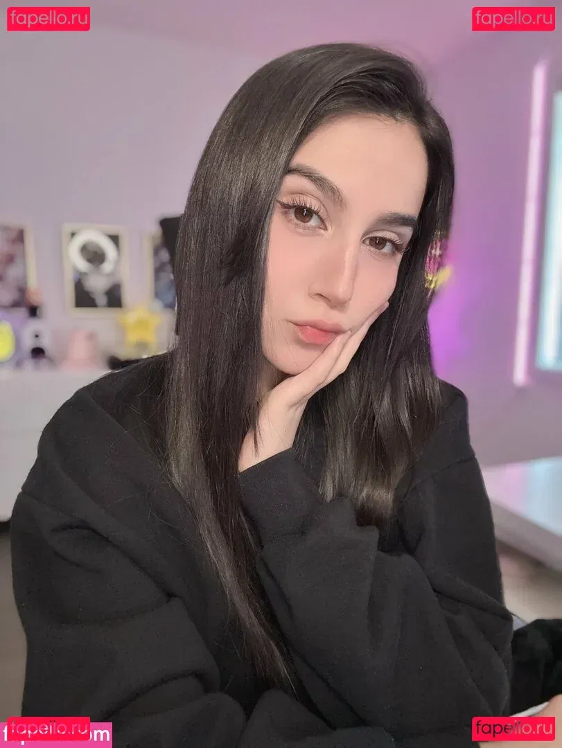 Midna Onlyfans Photo Gallery 