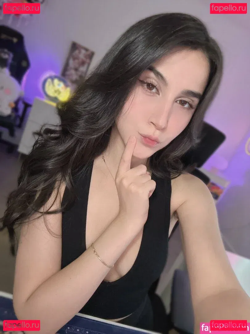 Midna Onlyfans Photo Gallery 