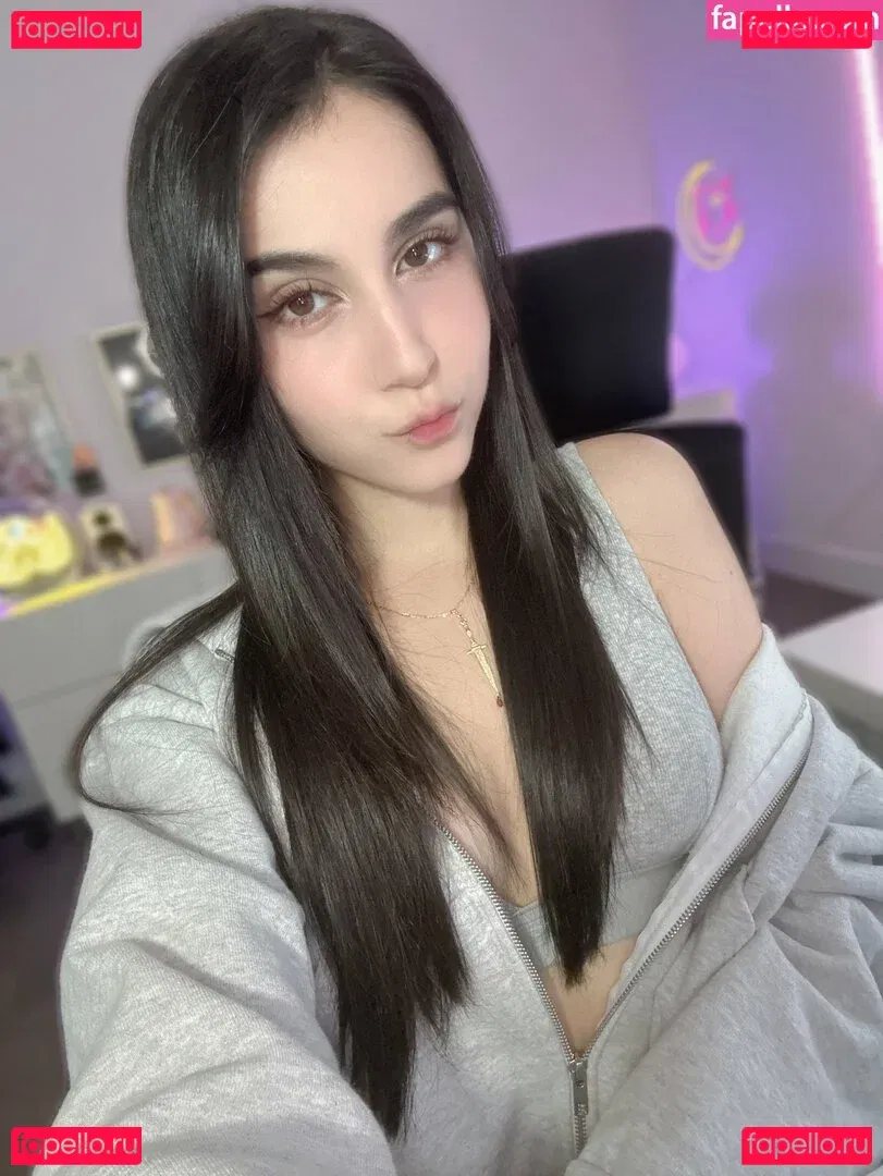 Midna Onlyfans Photo Gallery 