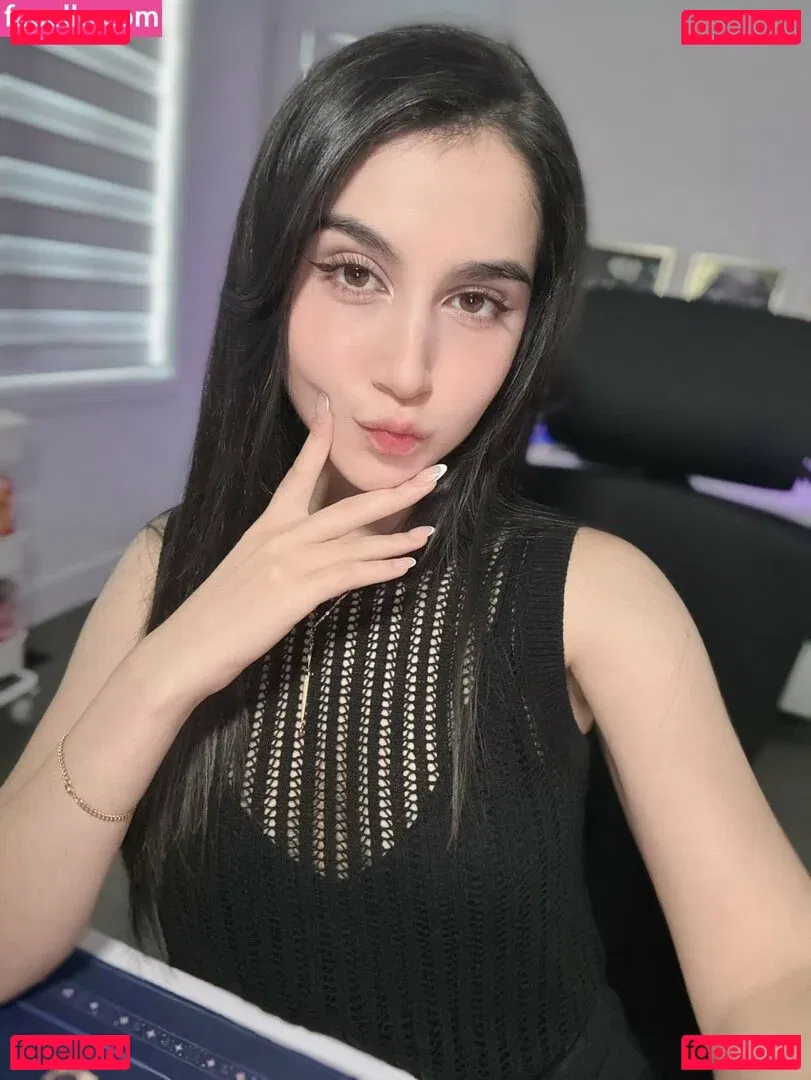 Midna Onlyfans Photo Gallery 