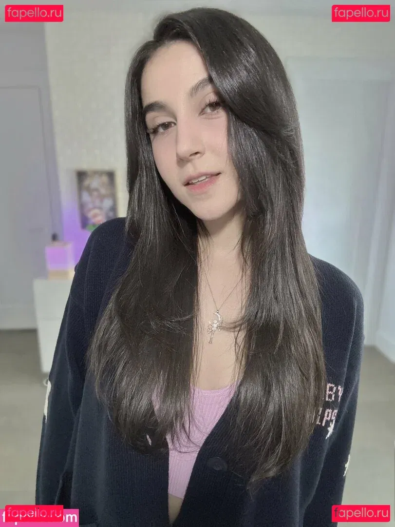 Midna Onlyfans Photo Gallery 