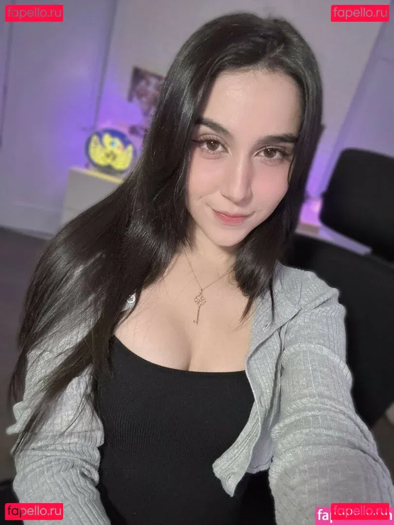 Midna Onlyfans Photo Gallery 