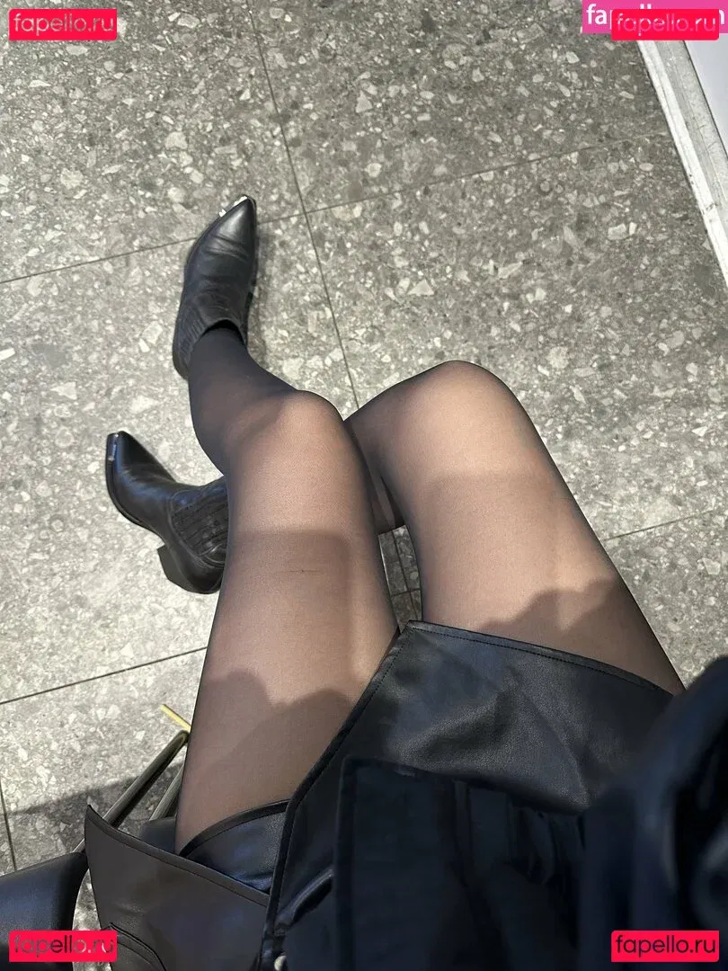 Midna Onlyfans Photo Gallery 