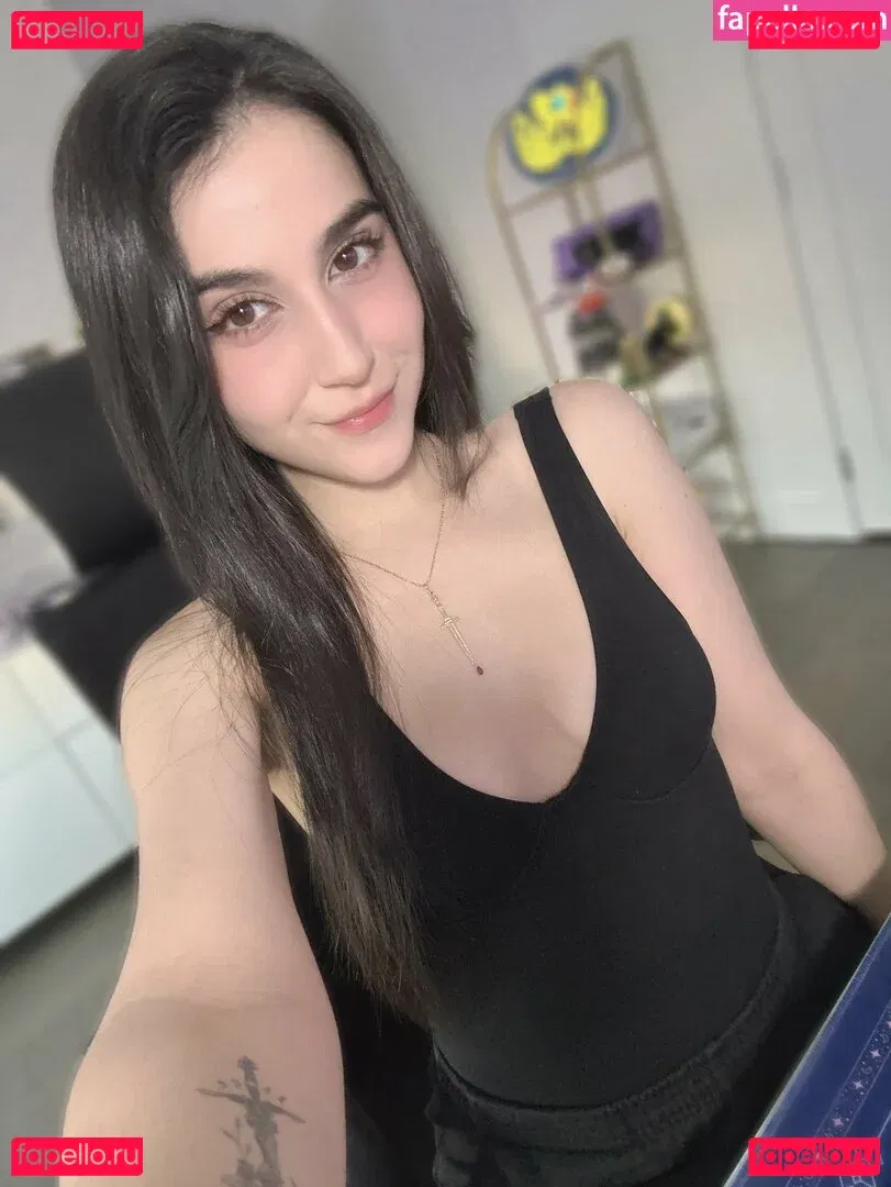 Midna Onlyfans Photo Gallery 