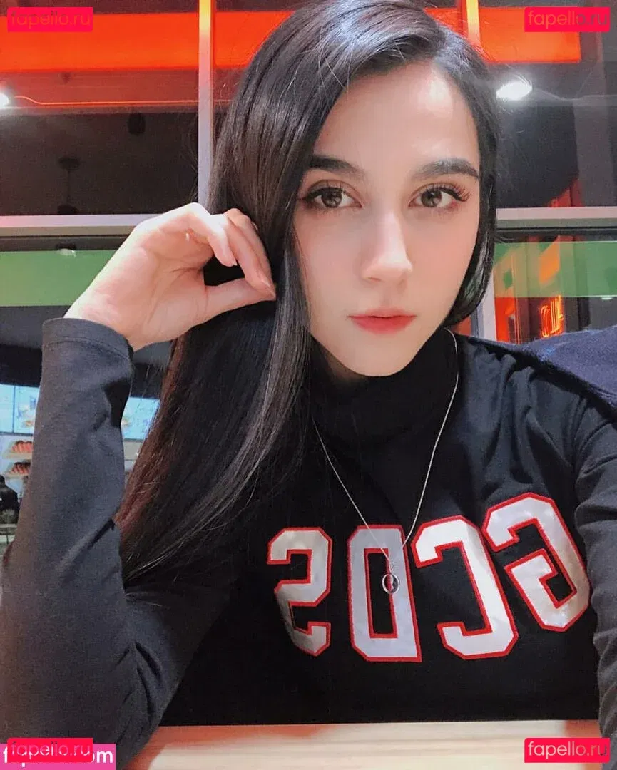 Midna Onlyfans Photo Gallery 