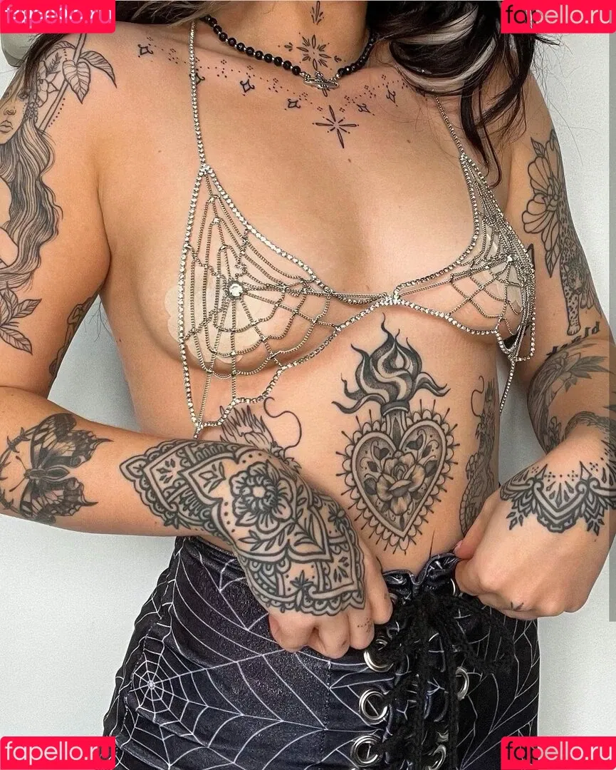 izzysiim Onlyfans Photo Gallery 
