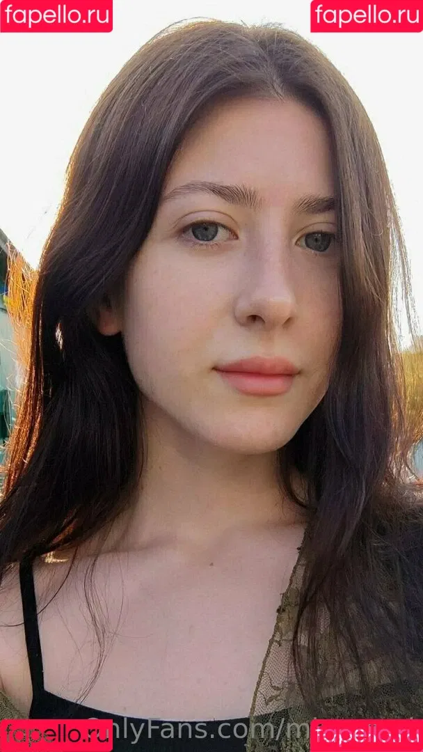 miareeed Onlyfans Photo Gallery 
