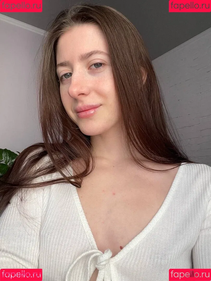 miareeed Onlyfans Photo Gallery 
