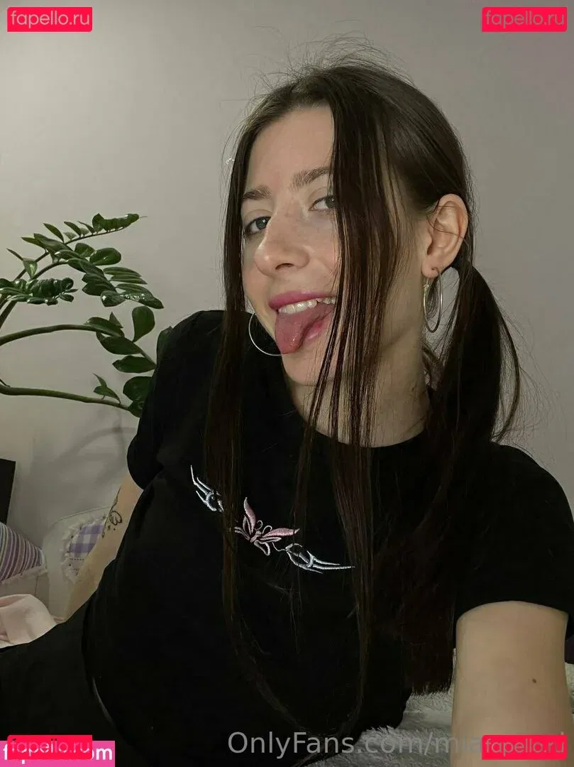 miareeed Onlyfans Photo Gallery 