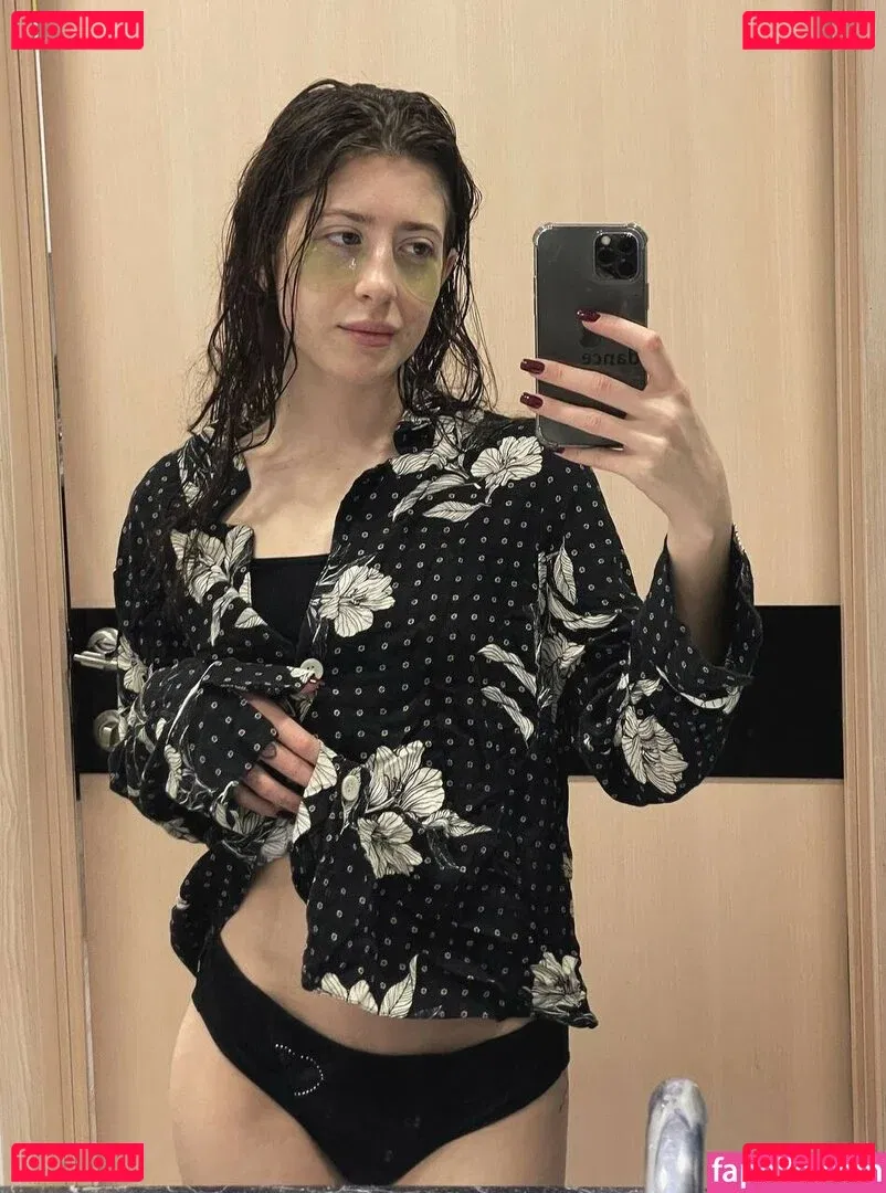 miareeed Onlyfans Photo Gallery 