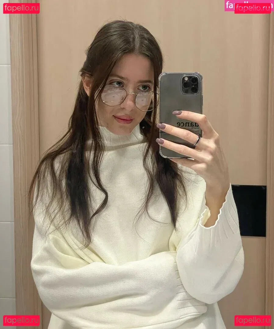 miareeed Onlyfans Photo Gallery 