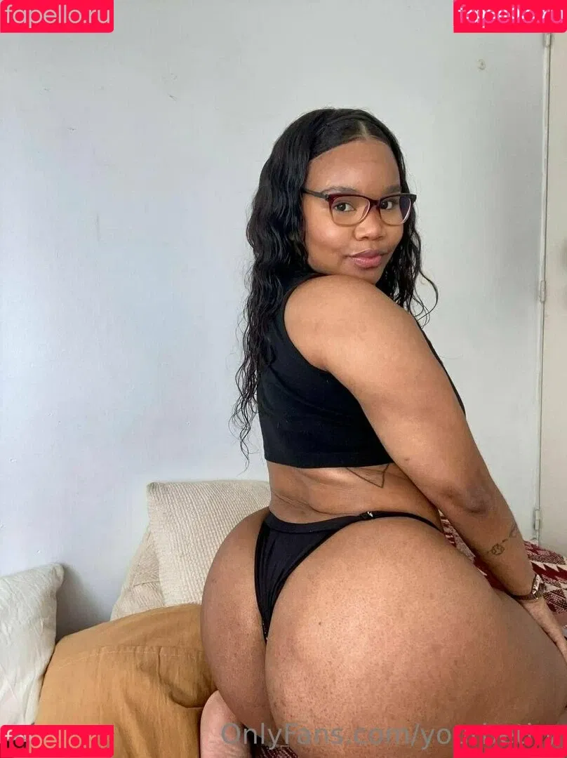 yourbethy Onlyfans Photo Gallery 