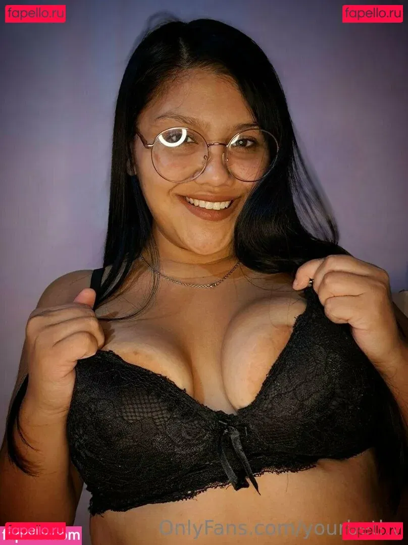 yourbethy Onlyfans Photo Gallery 