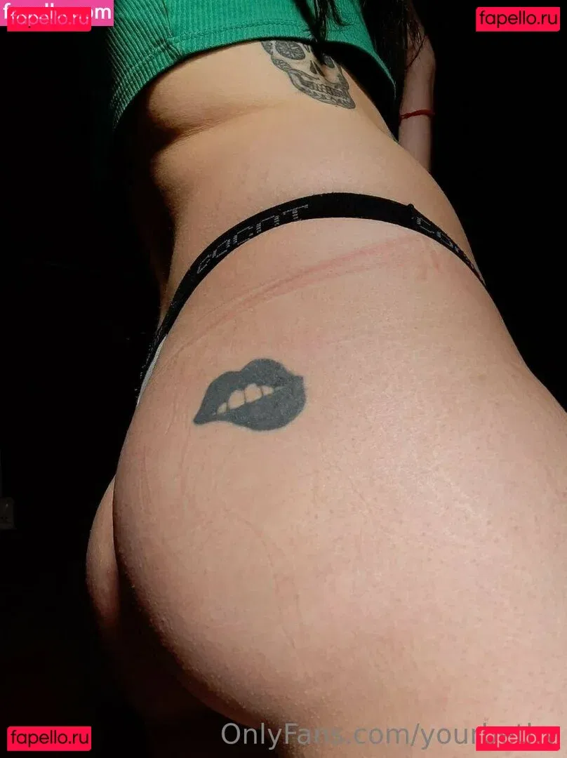 yourbethy Onlyfans Photo Gallery 