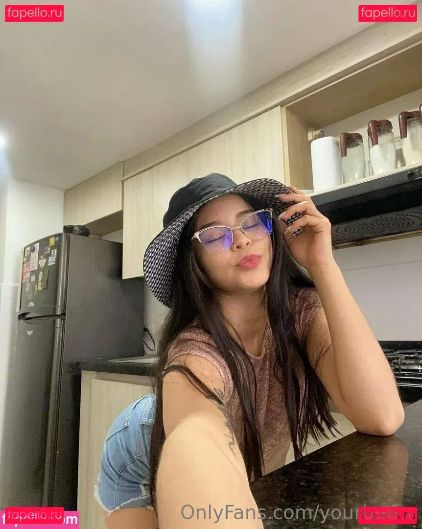 yourbethy Onlyfans Photo Gallery 