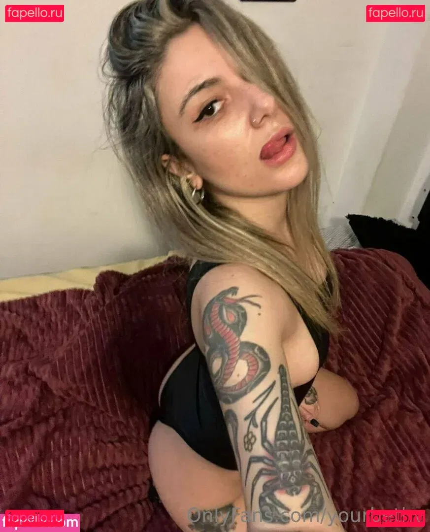 yourbethy Onlyfans Photo Gallery 