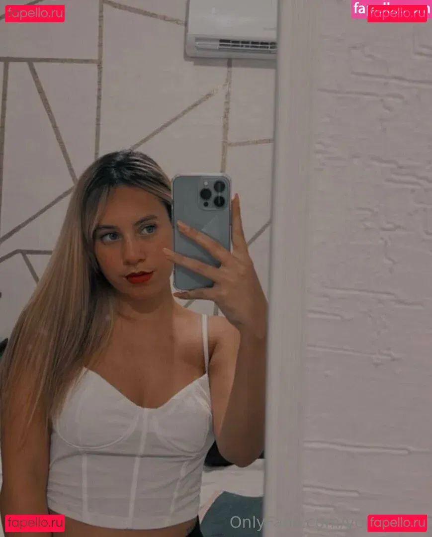 yourbethy Onlyfans Photo Gallery 