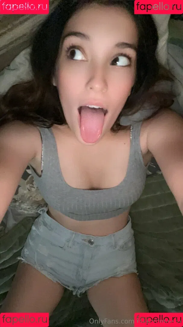 Imaprilmaexo Onlyfans Photo Gallery 