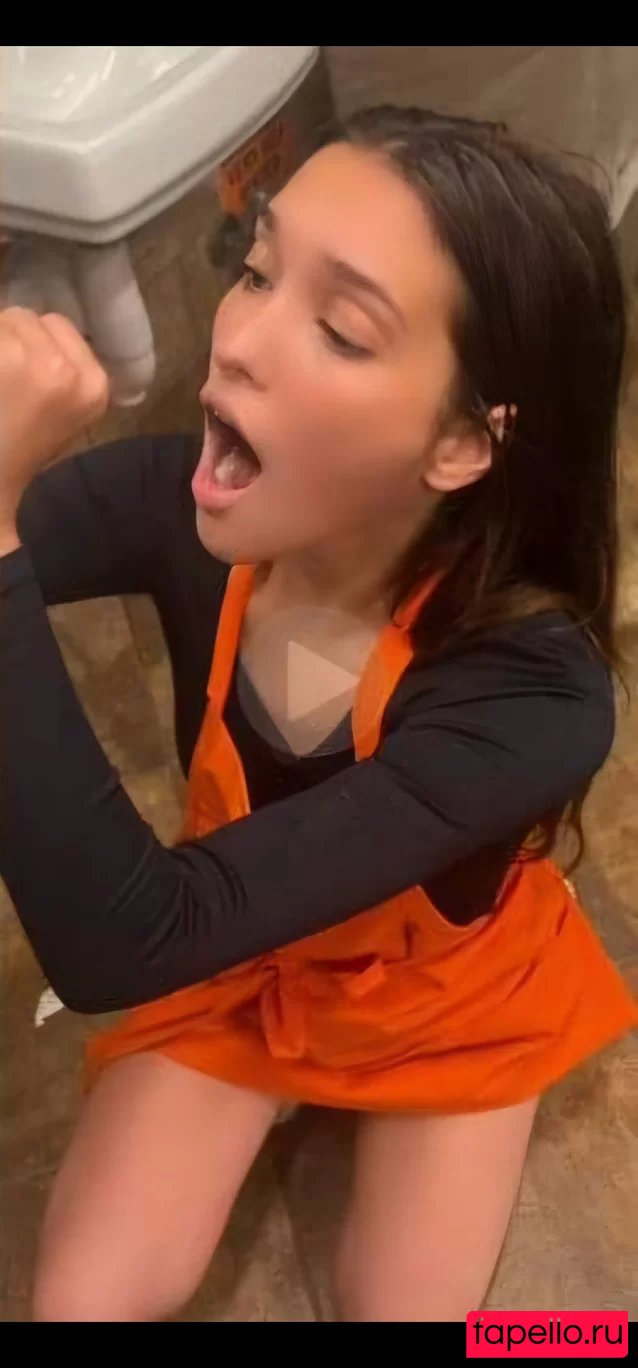 Imaprilmaexo Onlyfans Photo Gallery 