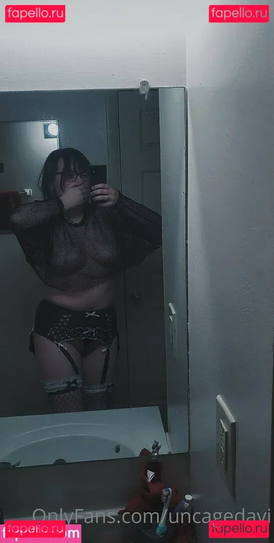 uncagedavi Onlyfans Photo Gallery 