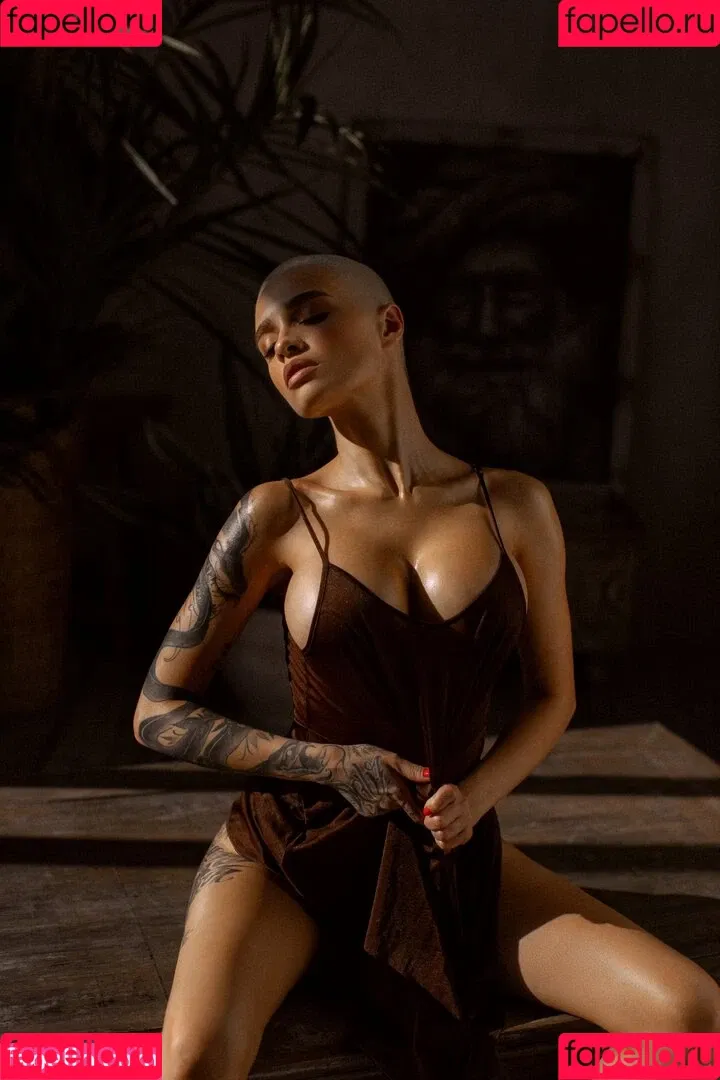 farruhhhamraeva Onlyfans Photo Gallery 