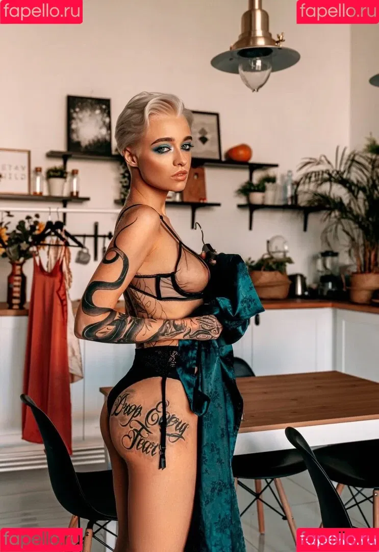farruhhhamraeva Onlyfans Photo Gallery 