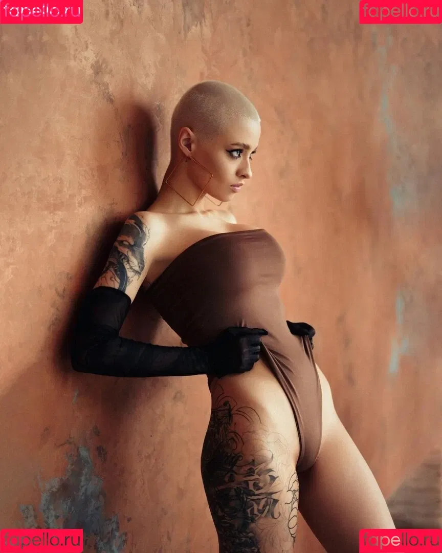 farruhhhamraeva Onlyfans Photo Gallery 