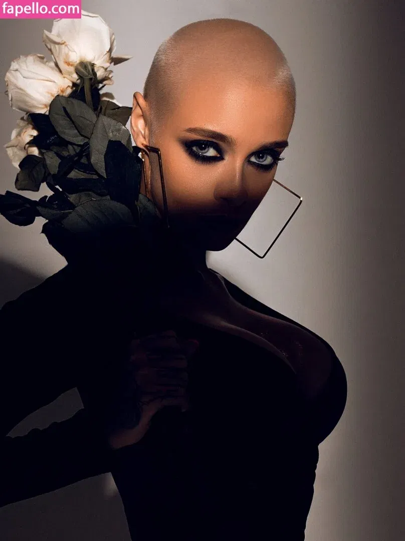 farruhhhamraeva Onlyfans Photo Gallery 