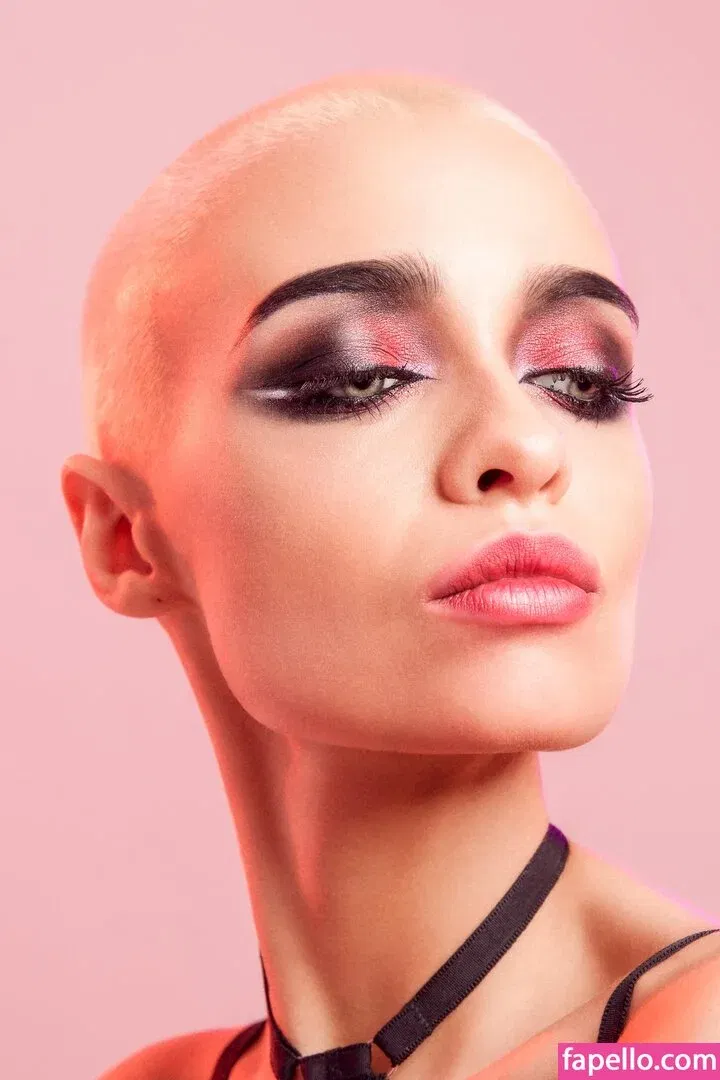 farruhhhamraeva Onlyfans Photo Gallery 