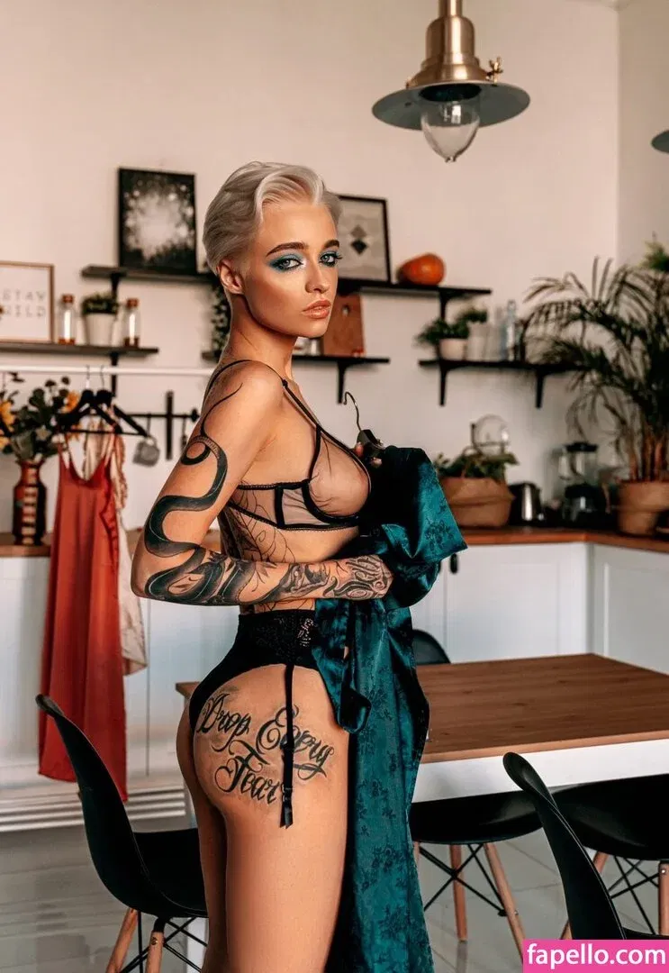 farruhhhamraeva Onlyfans Photo Gallery 