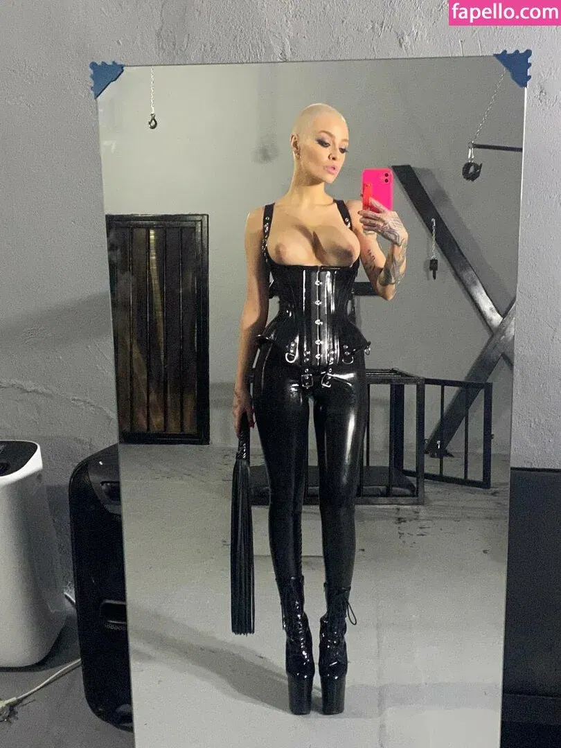 farruhhhamraeva Onlyfans Photo Gallery 