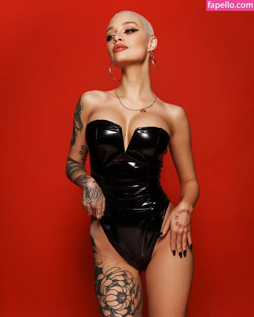 farruhhhamraeva Onlyfans Photo Gallery 