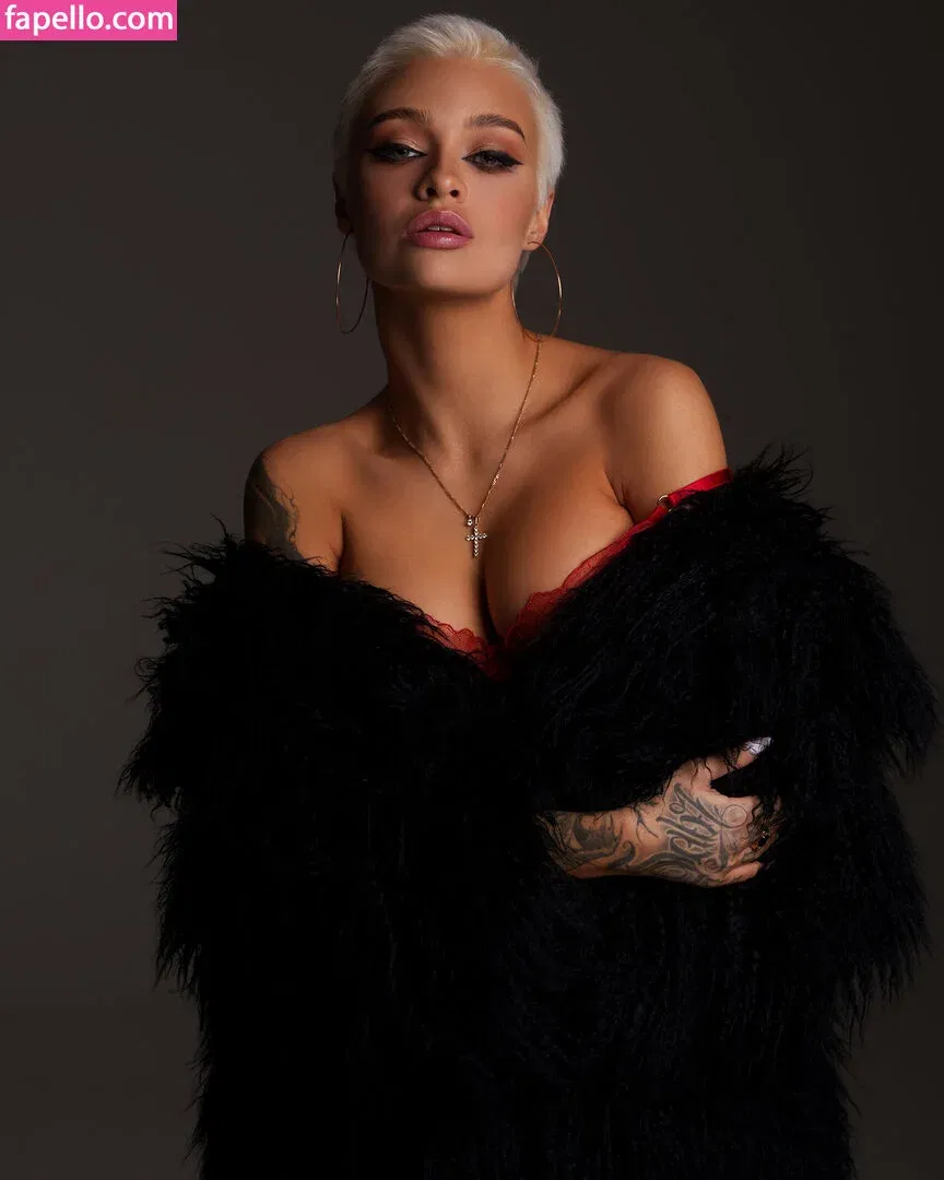 farruhhhamraeva Onlyfans Photo Gallery 