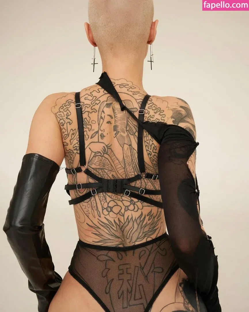 farruhhhamraeva Onlyfans Photo Gallery 