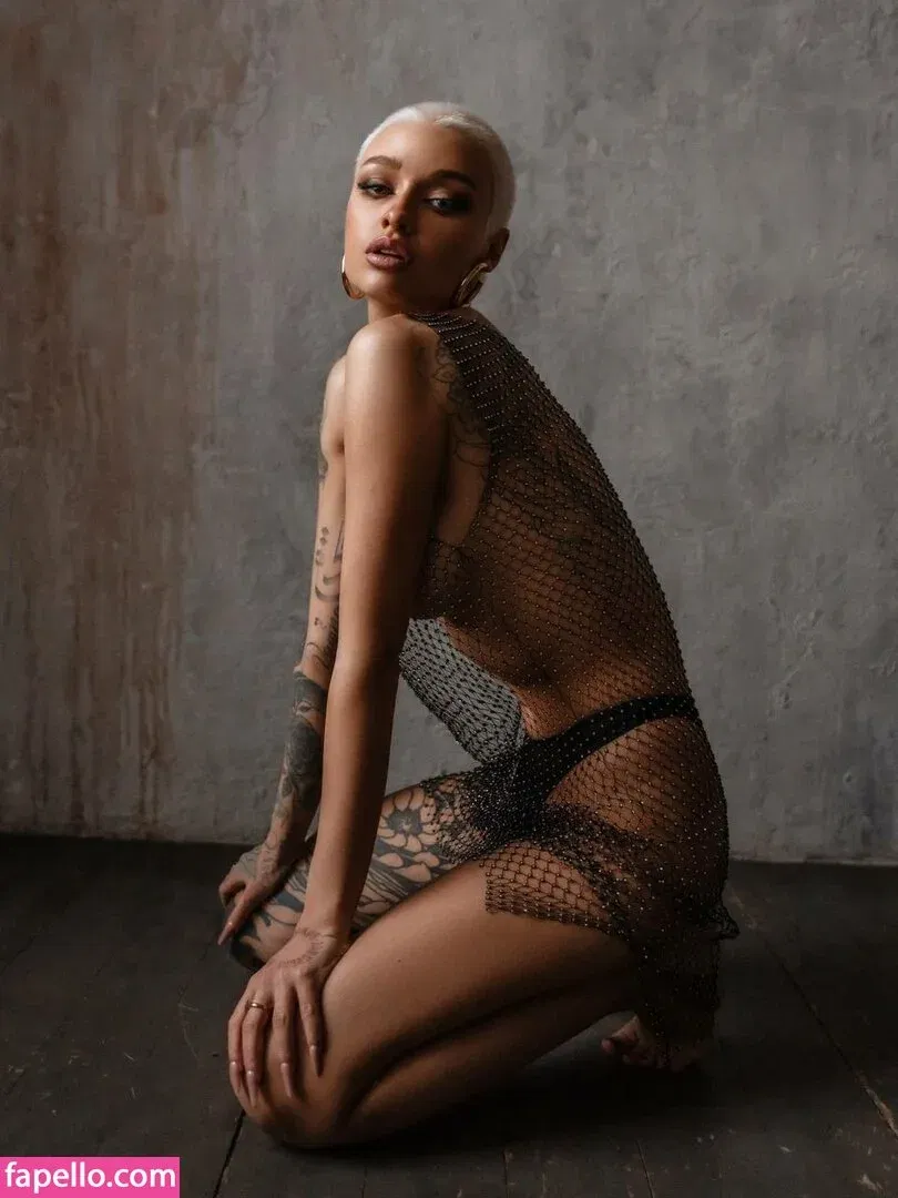 farruhhhamraeva Onlyfans Photo Gallery 