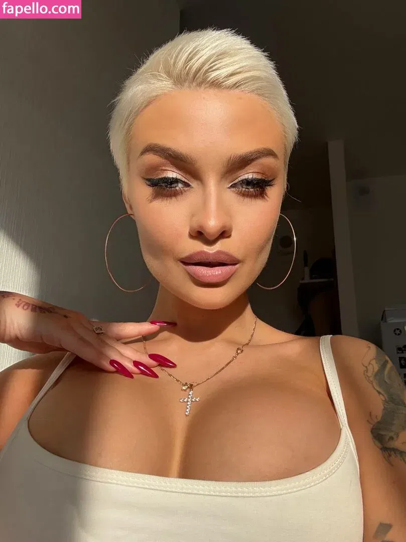 farruhhhamraeva Onlyfans Photo Gallery 